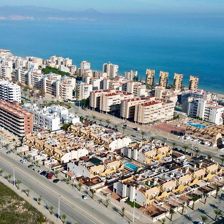 アリカンテPlaya Carabassi Apartamentアパートメント エクステリア 写真
